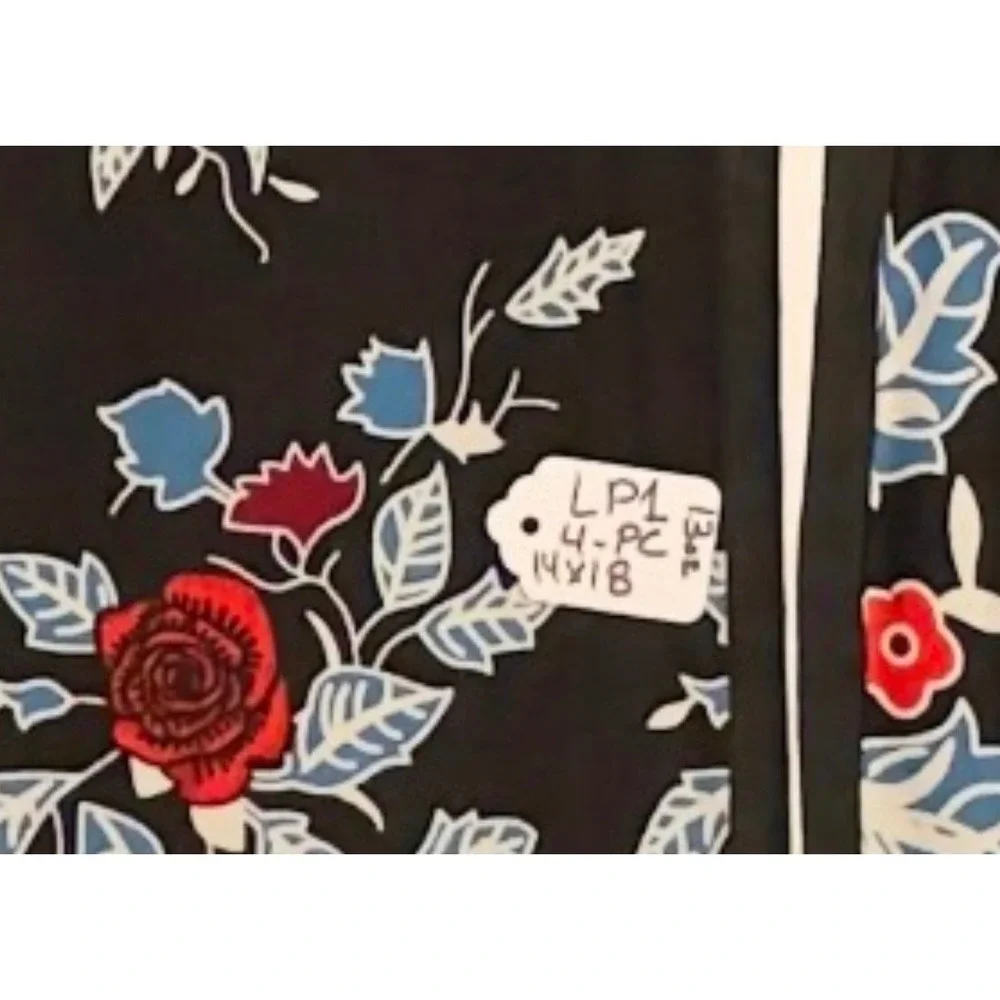 Vintage Style Red Rose Floral Placemats Black Blue 4 Piece Set 14x18 Rectangular